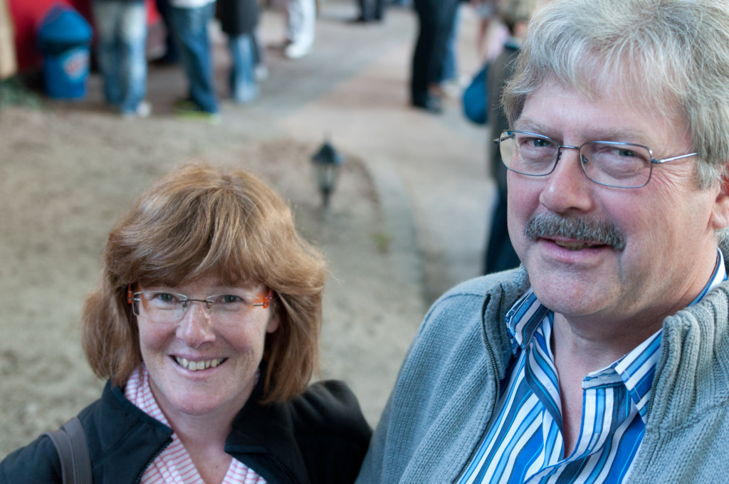 2011_06_27-19_57_32-007